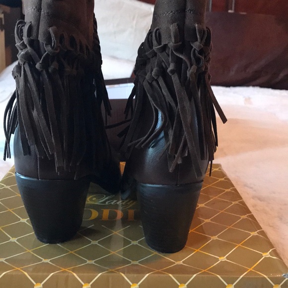 Fringed Boot - Picture 4 of 4